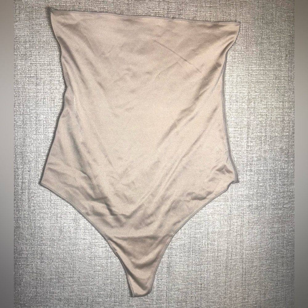 SPANX Bodysuit High Waist Lace Thong Large Nude Seamless Tummy Control Shapewear